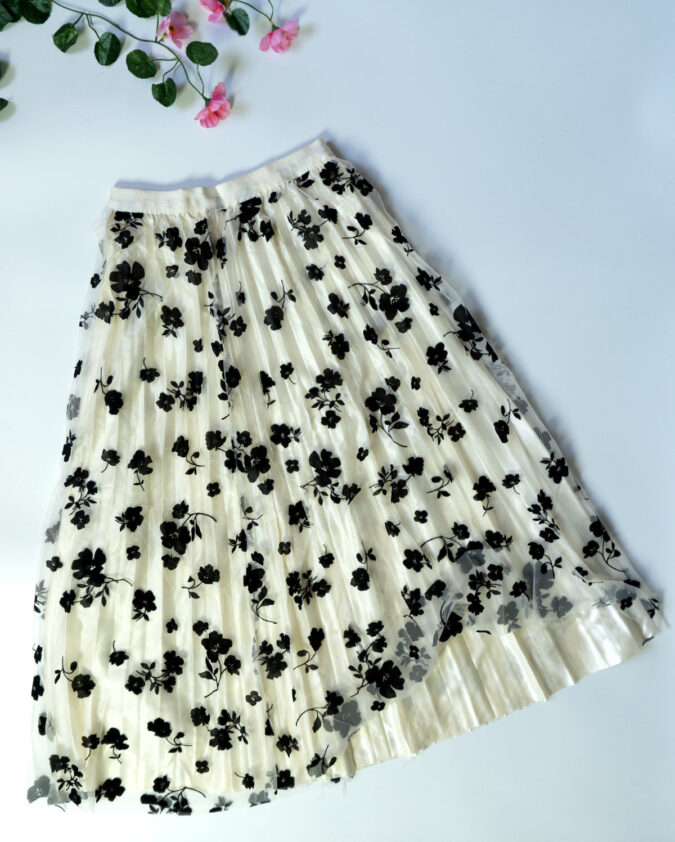 Ravya Netted White with Black Floral Skirts – Women’s Skirt