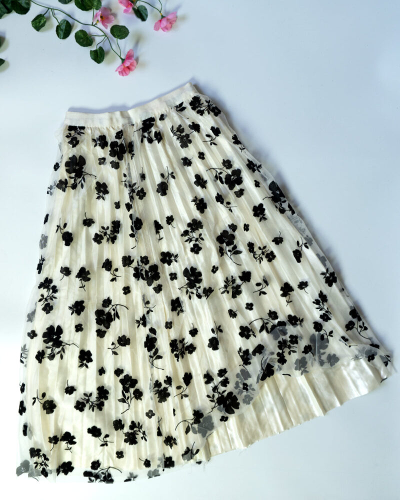 Ravya Netted White with Black Floral Skirts – Women’s Skirt